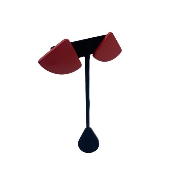 Red Wooden Pie Shaped Post Back Earrings 80s Retro - Picture 5 of 6